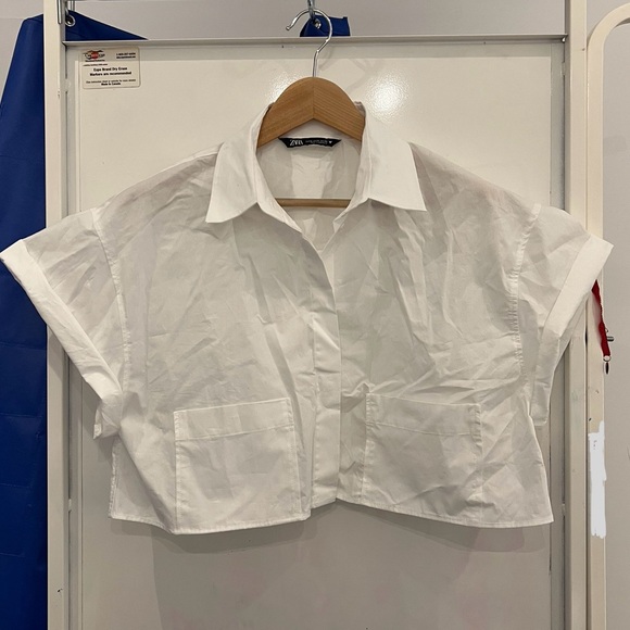 Zara Cropped Rolled Sleeve Button Down - Picture 1 of 5